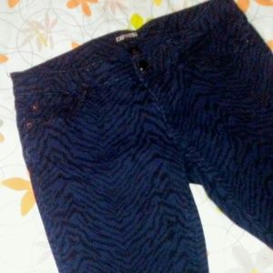 EXPRESS zebra navy blue skinnies 😍